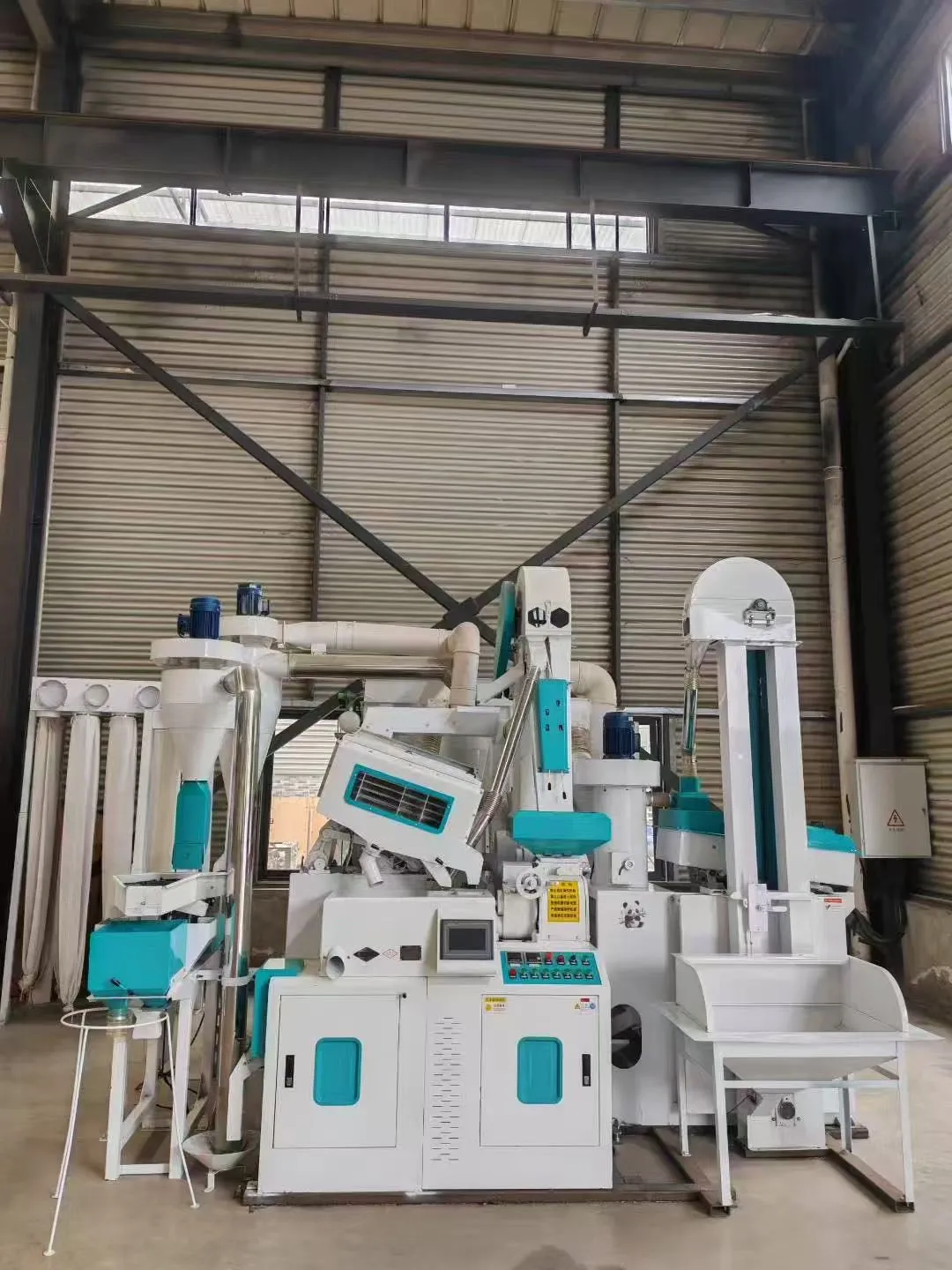 Rice&nbsp;Milling&nbsp;Production&nbsp;Line,&nbsp;Multi-Functional&nbsp;Set,&nbsp;Suitable&nbsp;For&nbsp;Both&nbsp;Home&nbsp;And&nbsp;Commercial&nbsp;Use