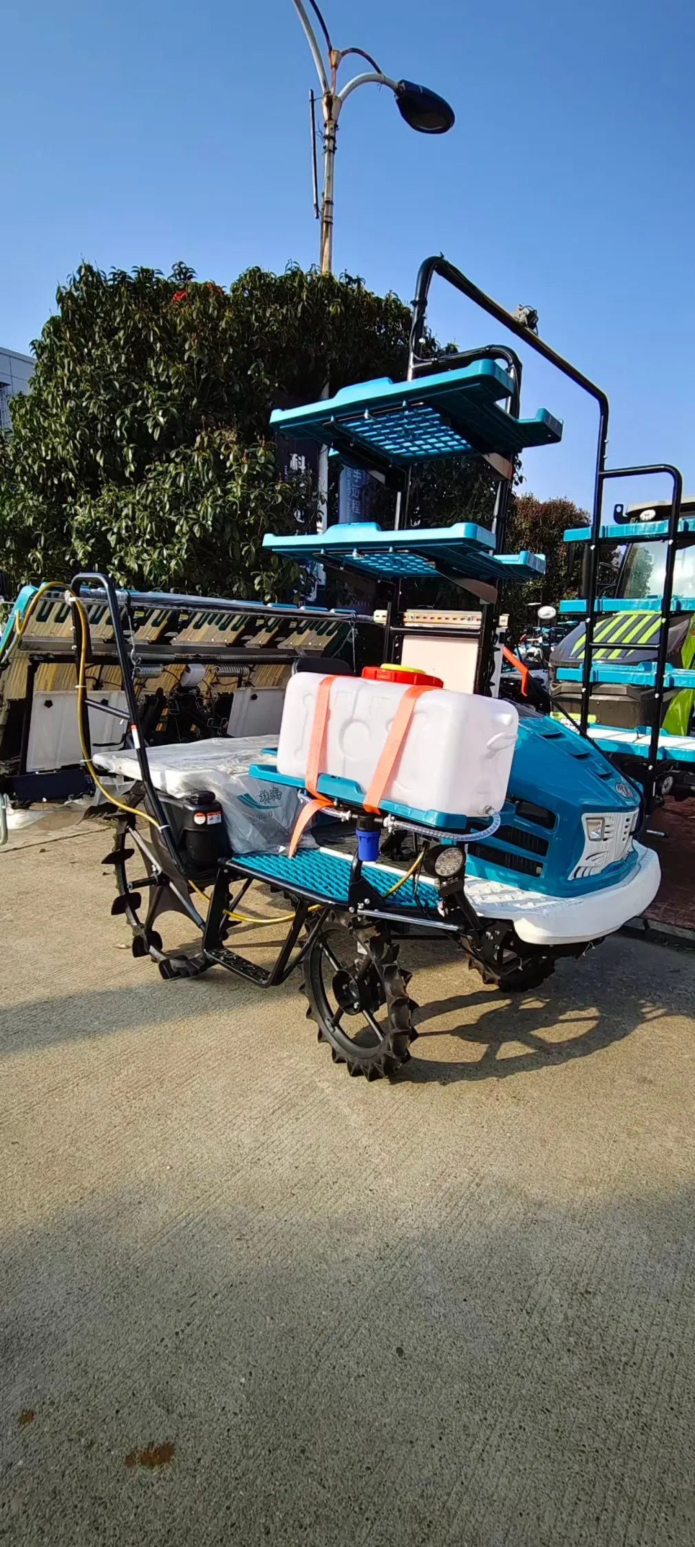 Rice&nbsp;Transplanter:&nbsp;High-Efficiency,&nbsp;Lightweight,&nbsp;And&nbsp;Labor-Saving&nbsp;Model&nbsp;For&nbsp;Agricultural&nbsp;Use